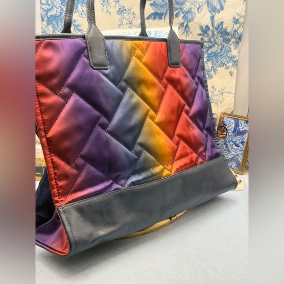 🆕 KURT GEIGER LONDON 🧿 NWOT Recycled Square Shopper Tote Bag, Ombre Rainbow - Picture 6 of 16